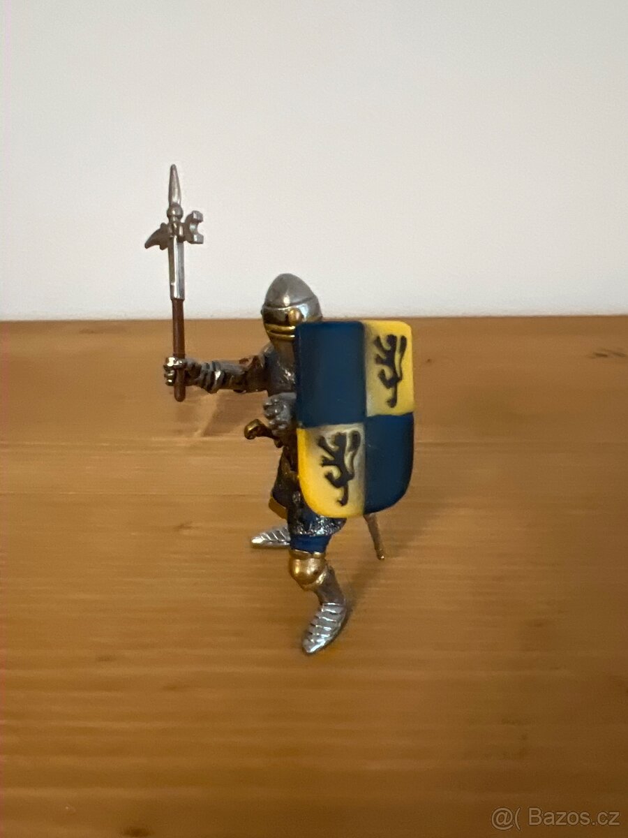 Schleich rytíř s kladivem