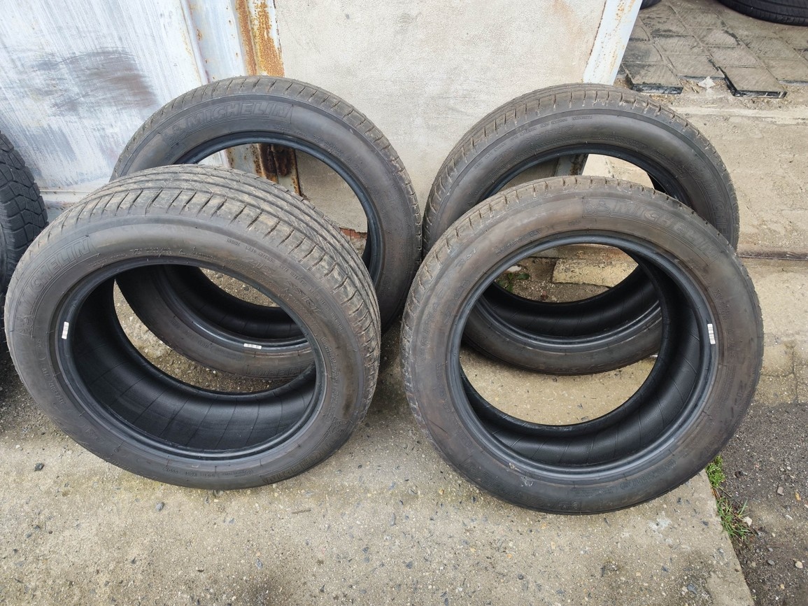 17"zánovní letní pneu Michelin 215/55/17 6400Kč/4ks