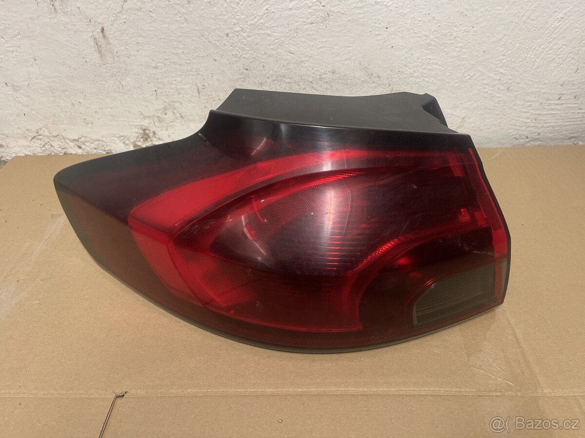 levé zadní světlo Opel Zafira C 13292361