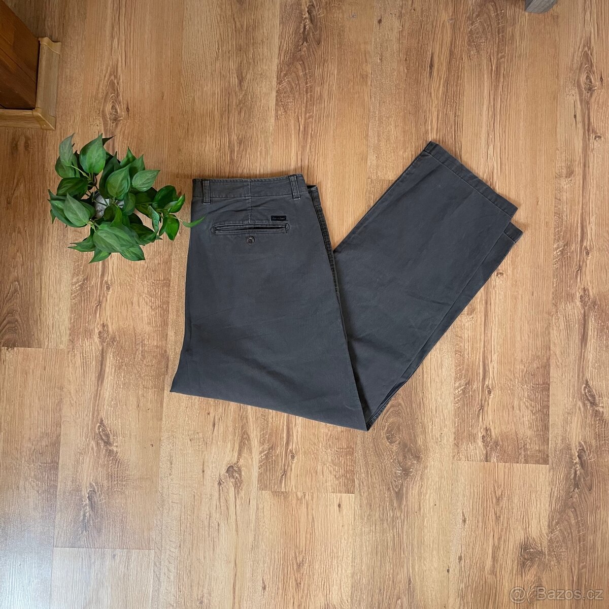 Šedé kalhoty calvin klein velikosti 38x30