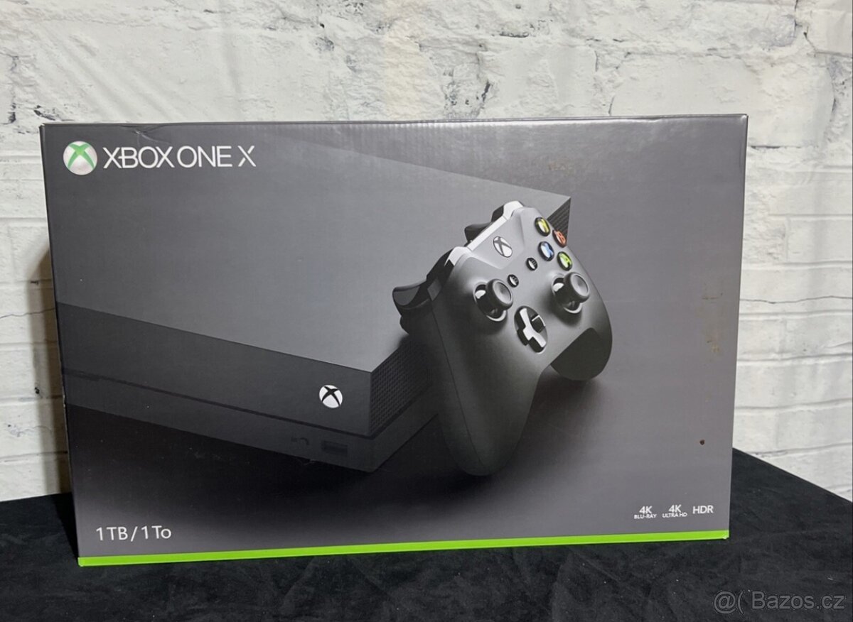 Xbox One X 1TB + 9 her