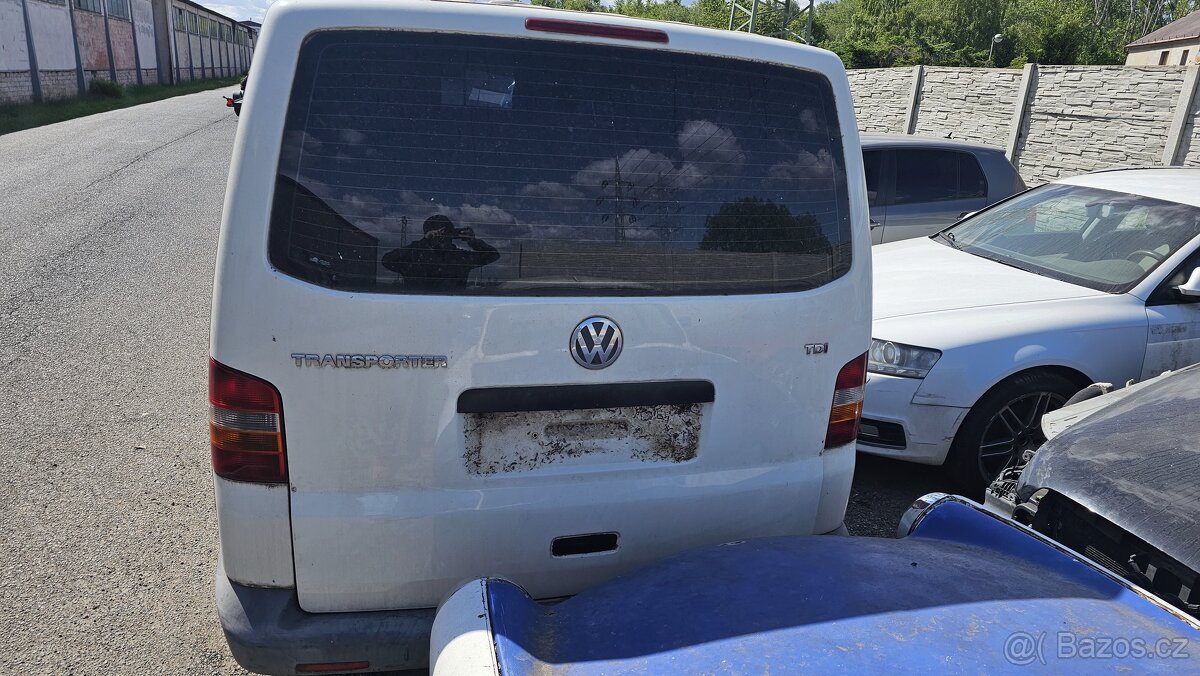 PÁTÉ DVEŘE VW TRANSPORTER T5
