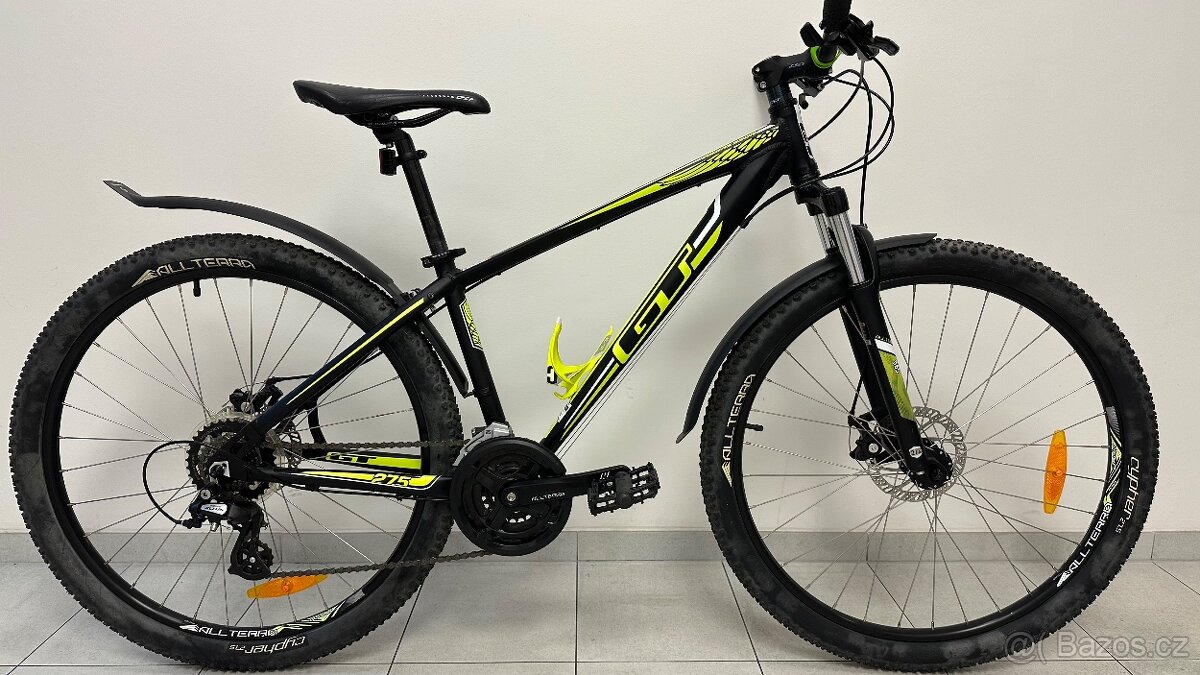 Zánovní kolo GT Aggressor, kola 27,5, pro jedzce od 155cm