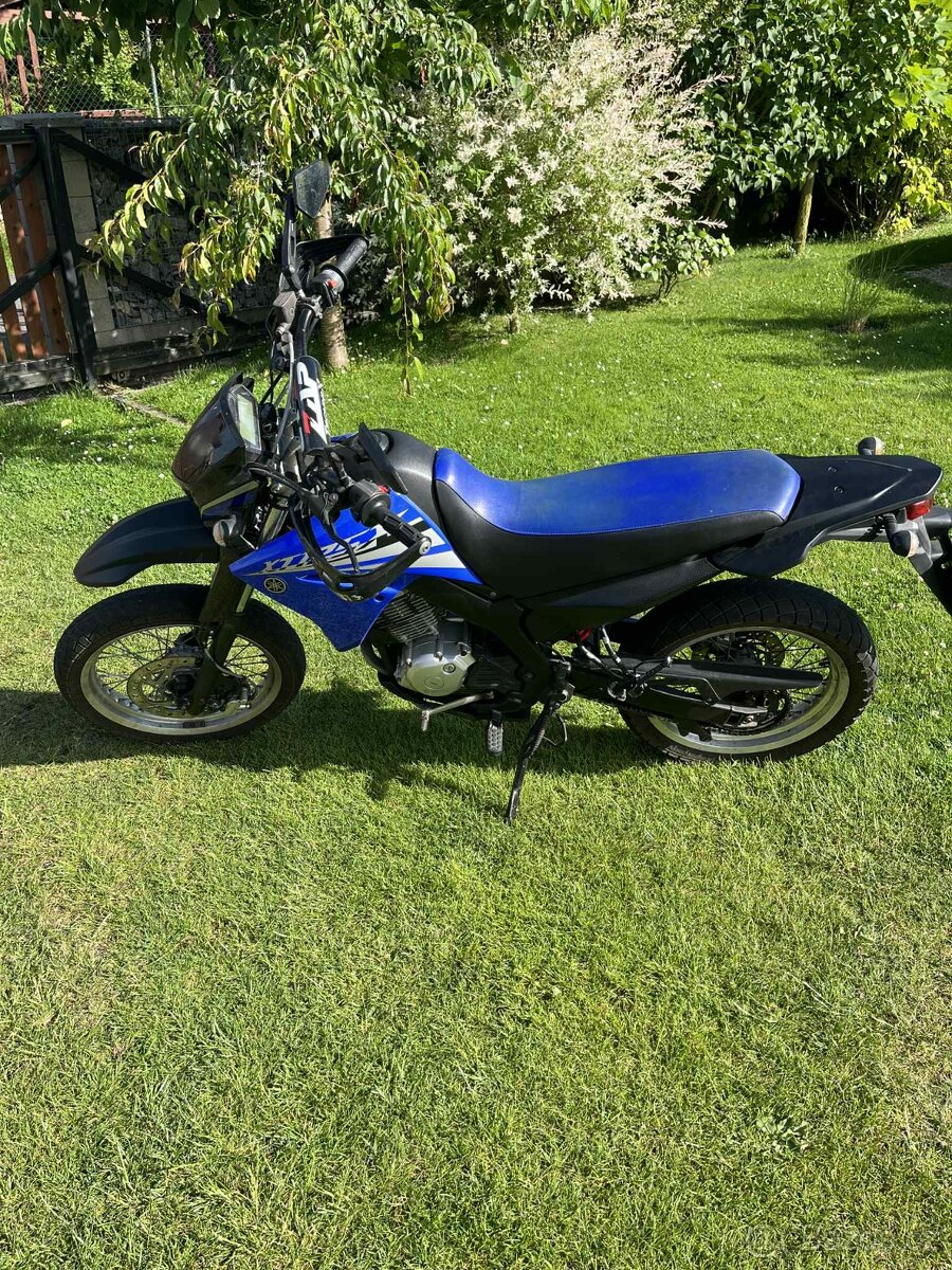 YAMAHA XT 125