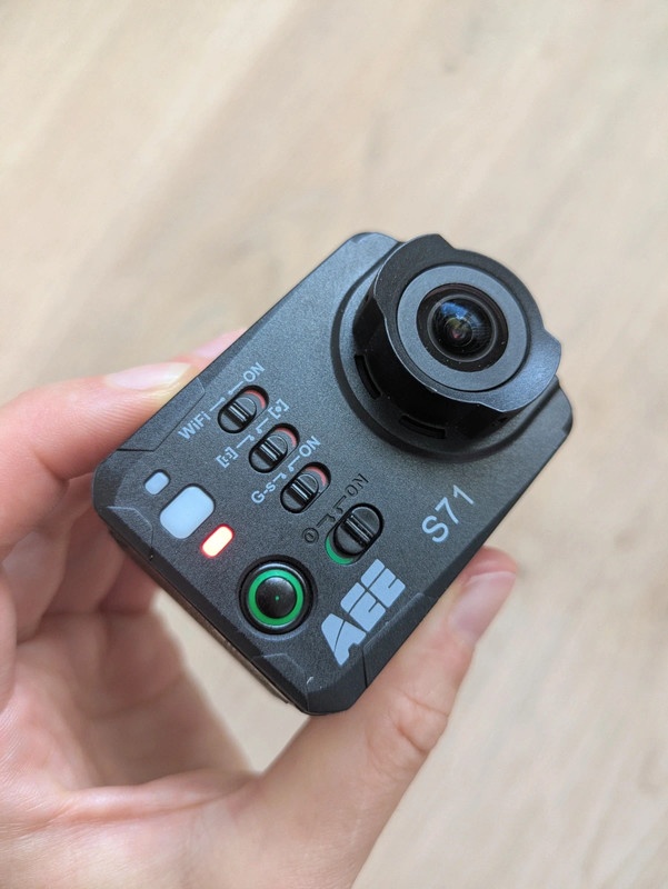 Outdoorová lehoučká kamera AEE MagiCam S71