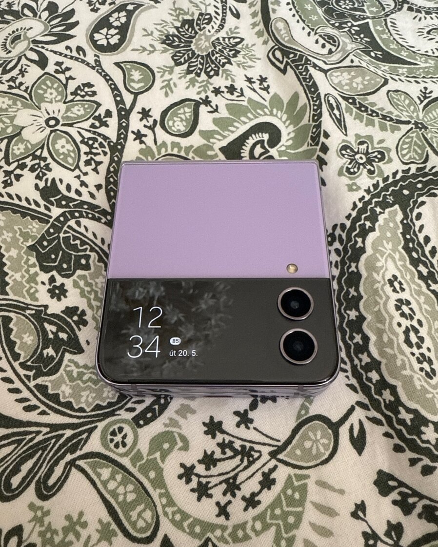 Samsung flip 4 5G 8/128gb