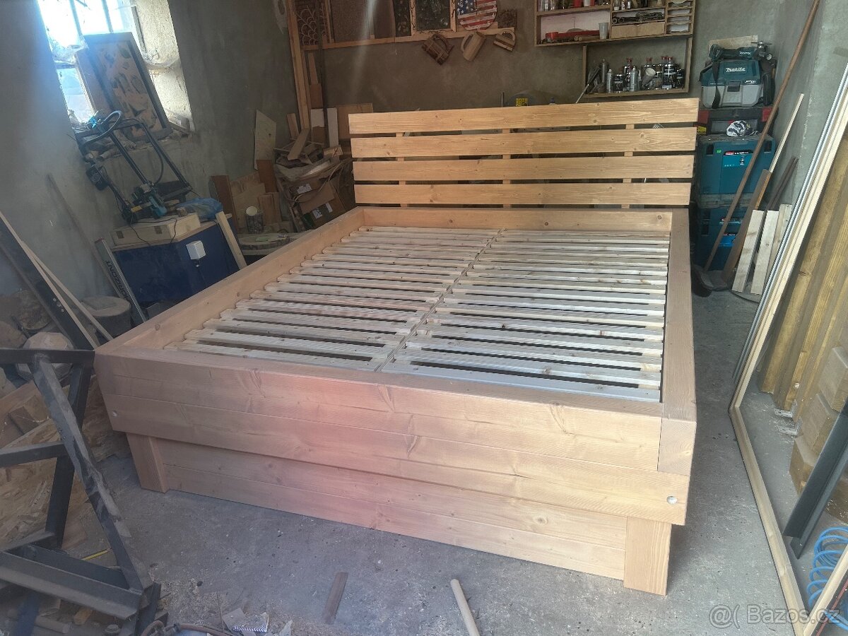 Masivni postel 160x200