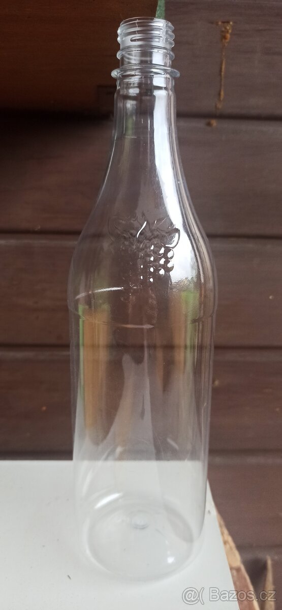 Pet lahve na víno