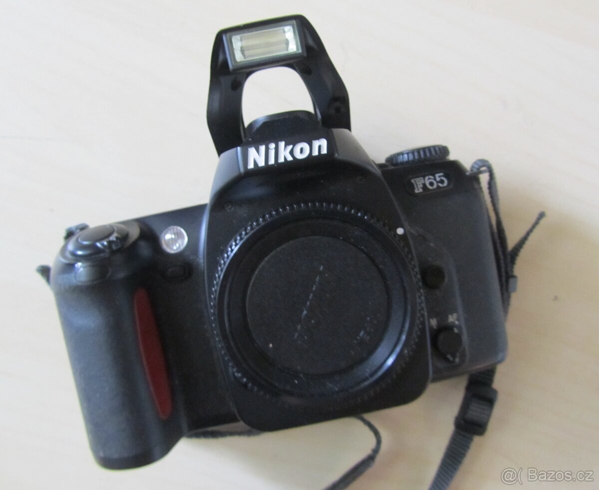 Nikon F-65 AF zrcadlovka kinofilm -TOP stav