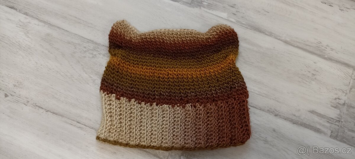 Ručně háčkovaná čepice - kočka