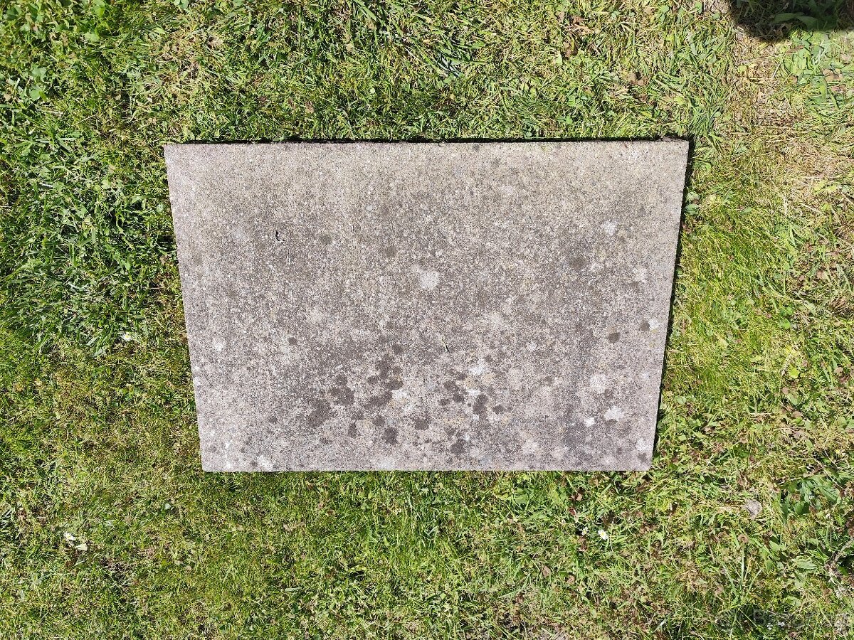Prodám betonovou stříšku