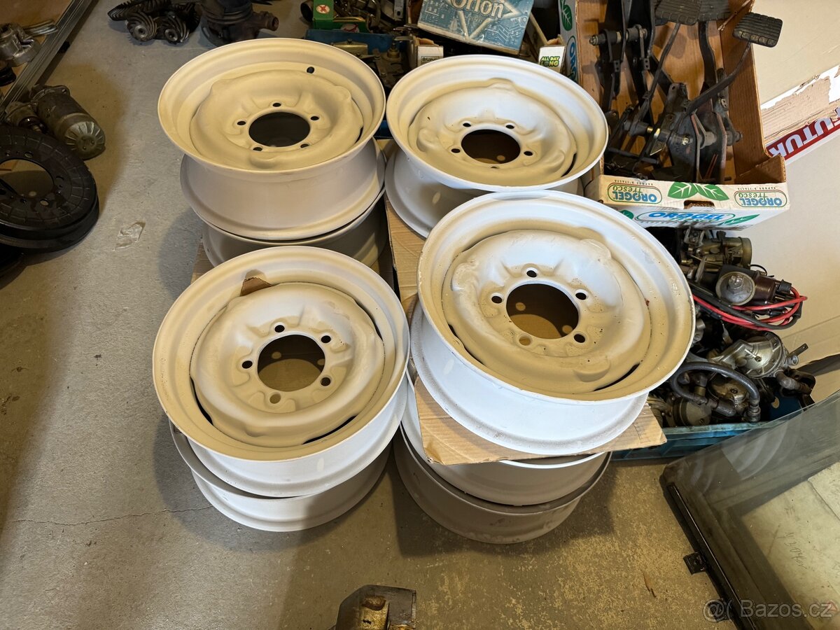 Volha Gaz 24, originální původní disky R14