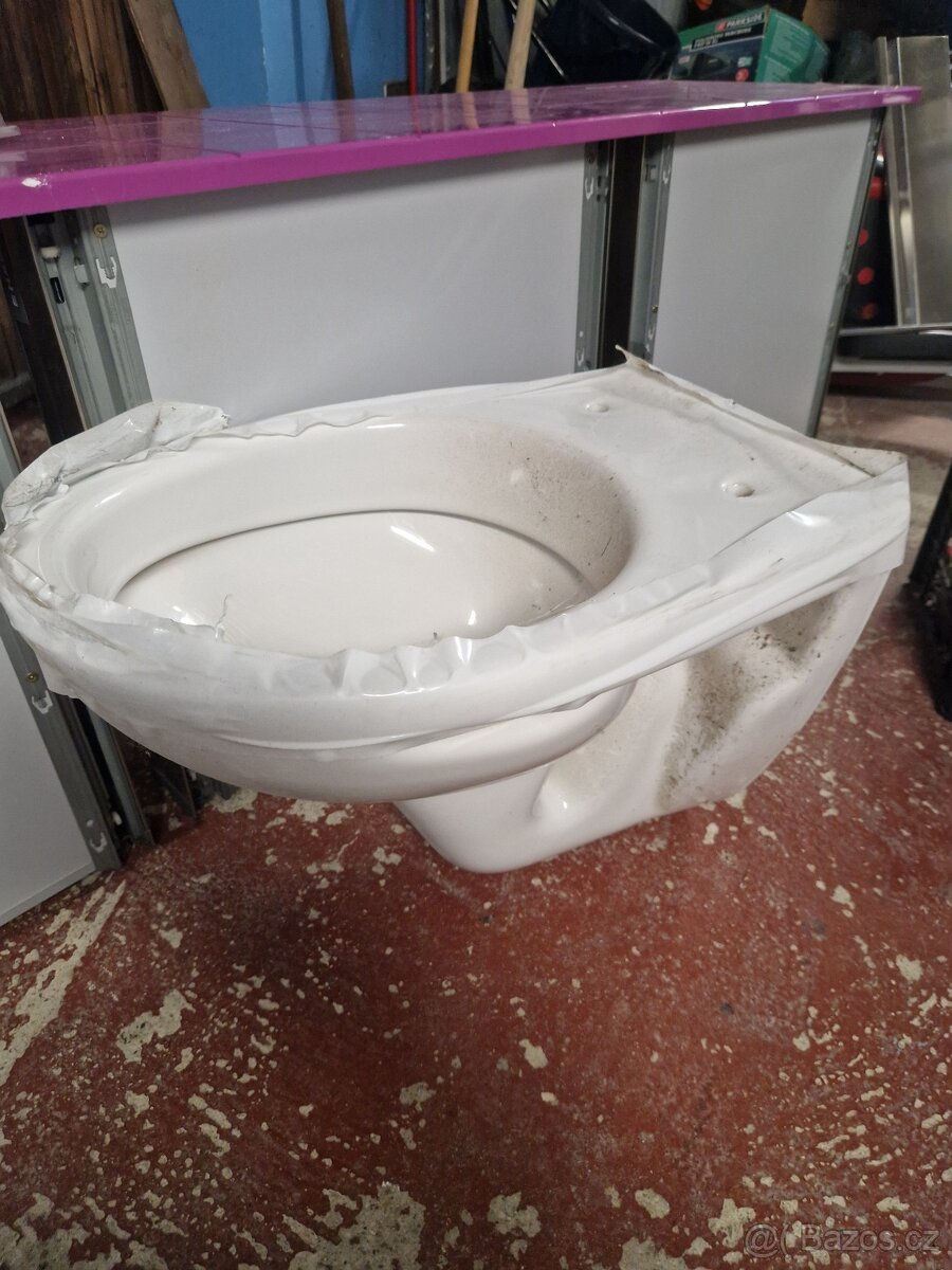 Prodám nové kompletní závěsné WC