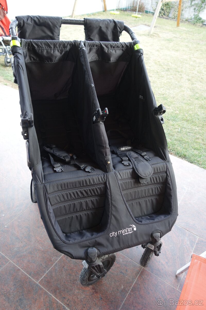 Prodám dvojčecí kočárek baby jogger city mini gt double