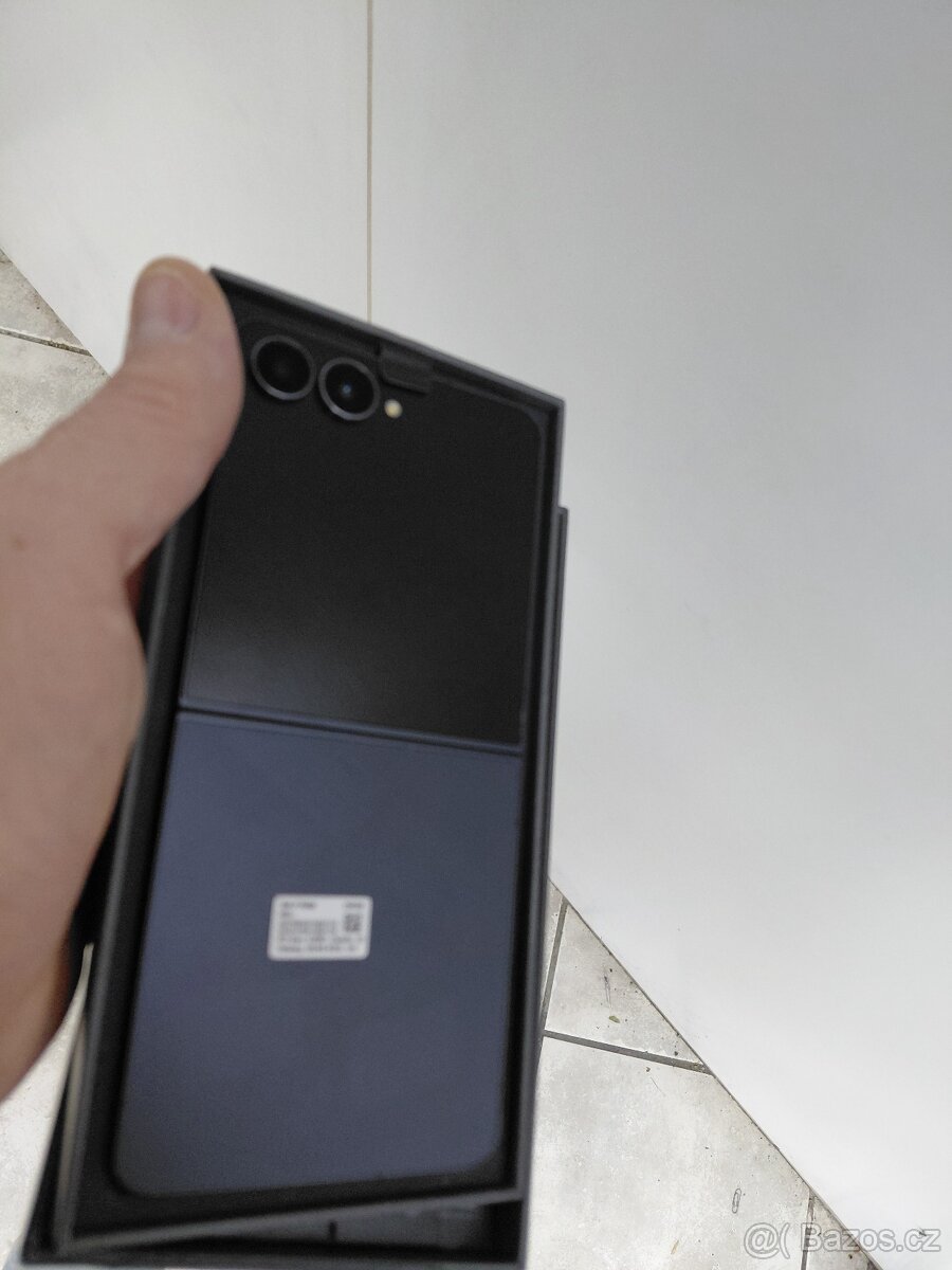 Samsung Galaxy Z Flip 7 5G