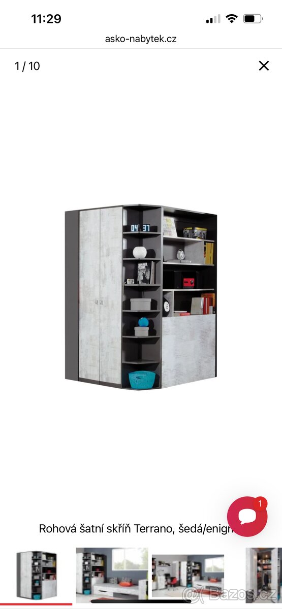 Šatní rohová skříň