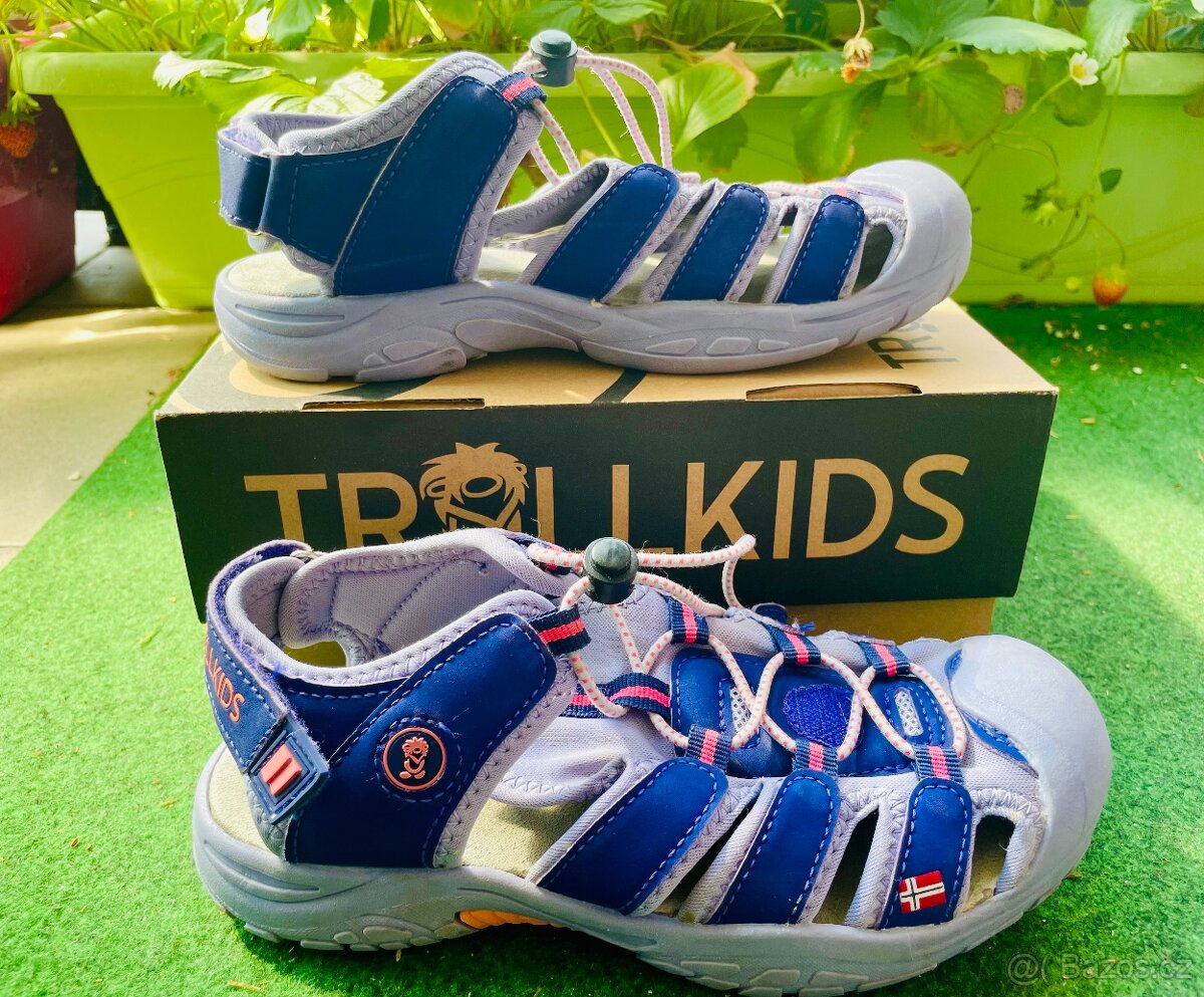 Trollkids - sandále - 34