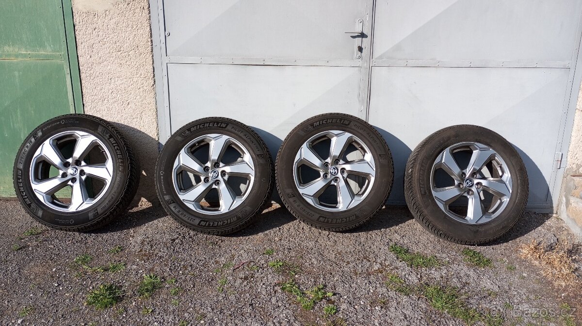 18" ORIGINÁL TOYOTA RAV4 5.gen. alu disky 5x114,3  R18 ET35