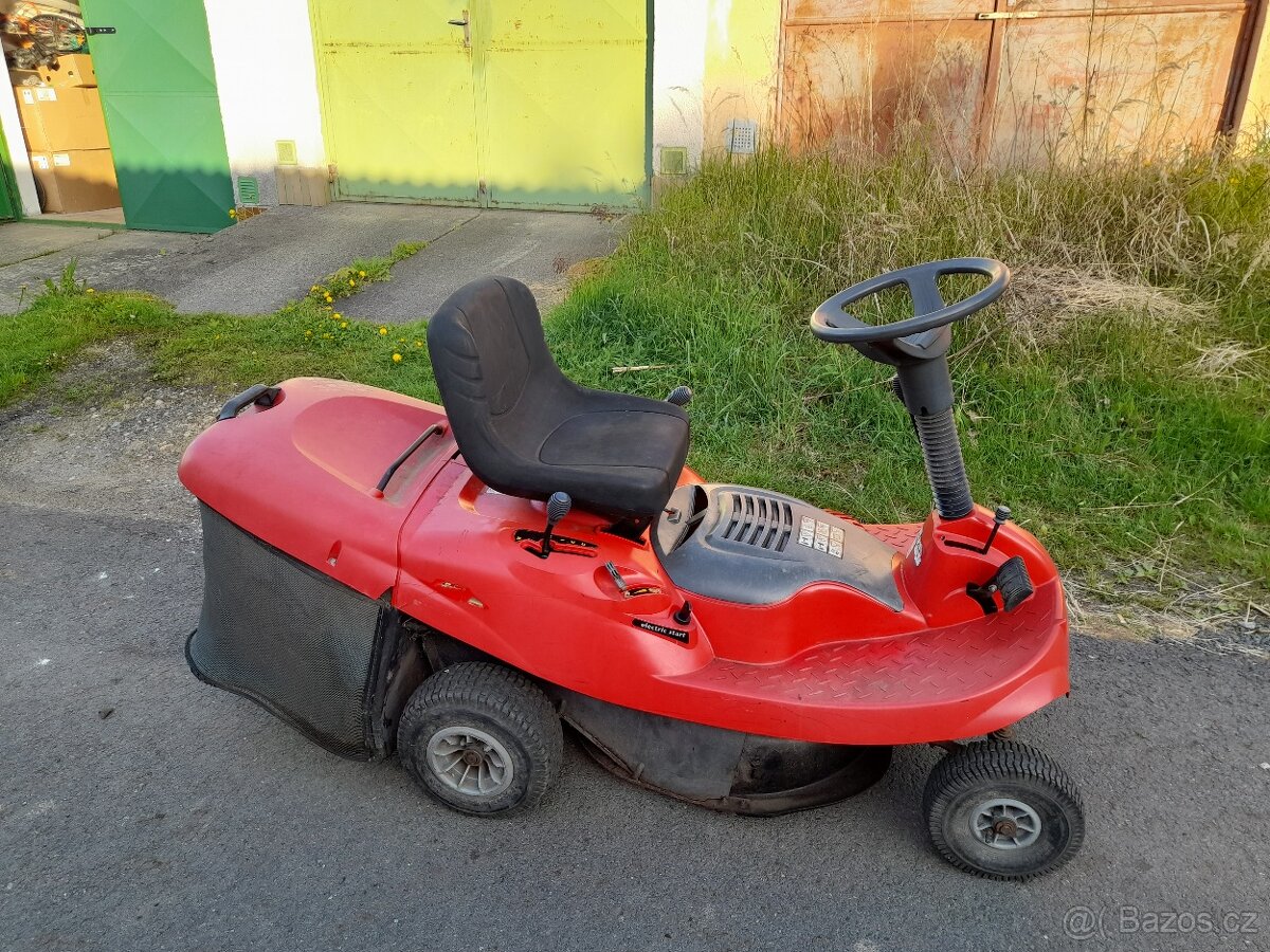 Zahradní traktůrek Rider Mountfield