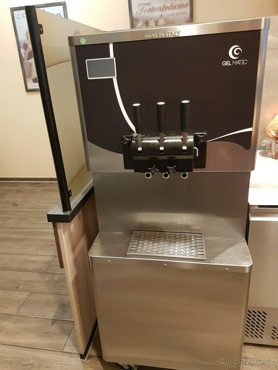 Stroj na měkkou zmrzlinu Gel Matic HV 253 PM 400 V, vodou ch