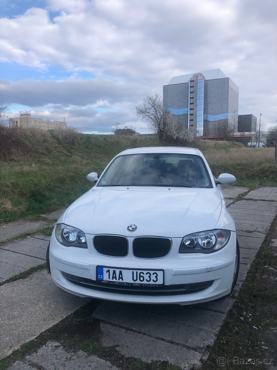 BMW 1 E87, benzín, manuál