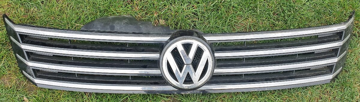 Mřížka chladiče Volkswagen Passat B7