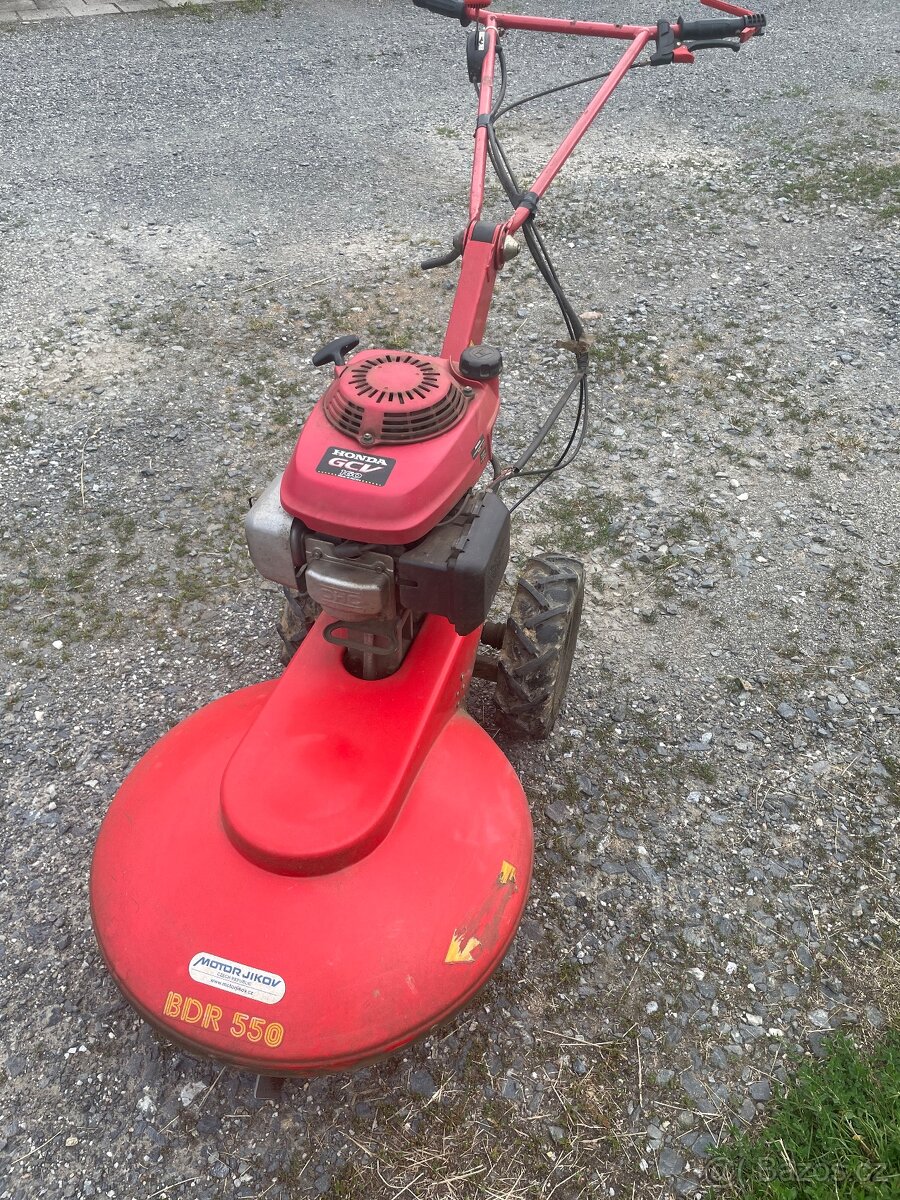 Bubnova sekacka BDR550