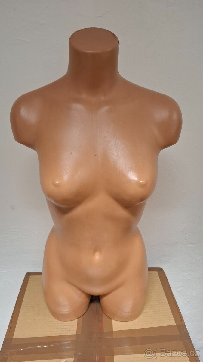 Dámská figurína torzo
