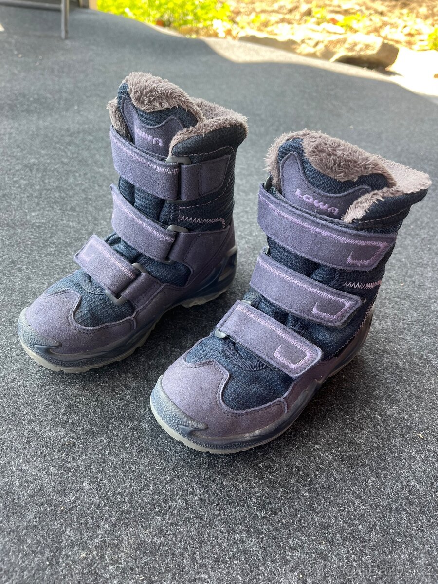 Chlapecké boty 28 v super stavu