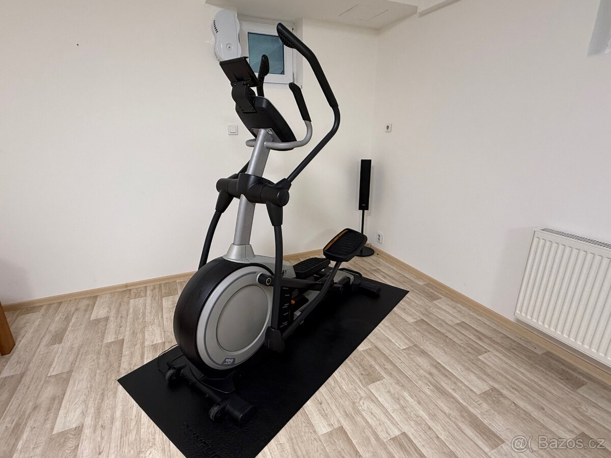 Eliptický trenažér NordicTrack C5.5
