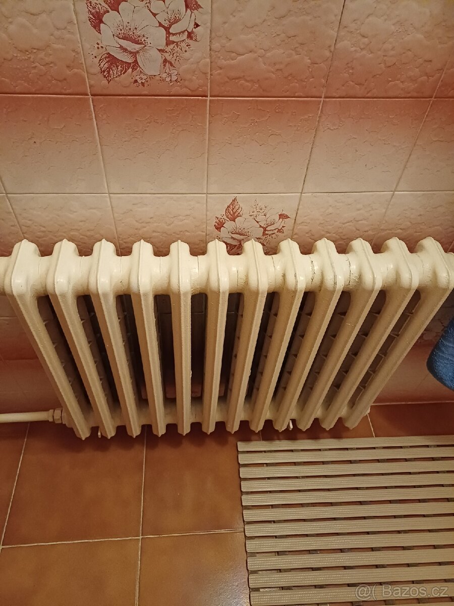 Koupím litinový radiator