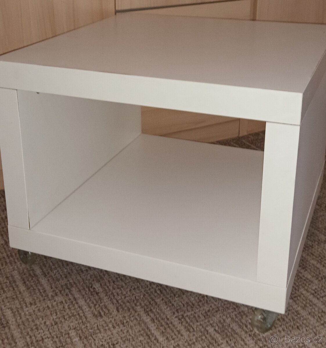 Větší stoleček na kolečkách, Ikea