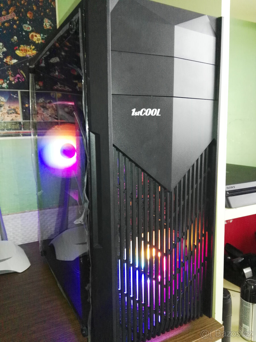 PC Intel i5 3570K, 8GB RAM, RX560, SSD