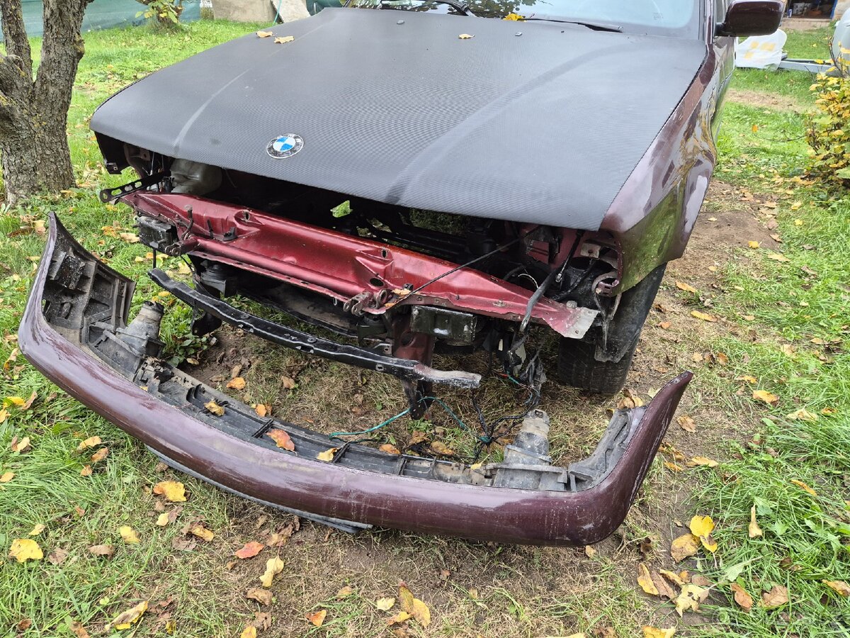 Dily z auta  sedan e34 bmw