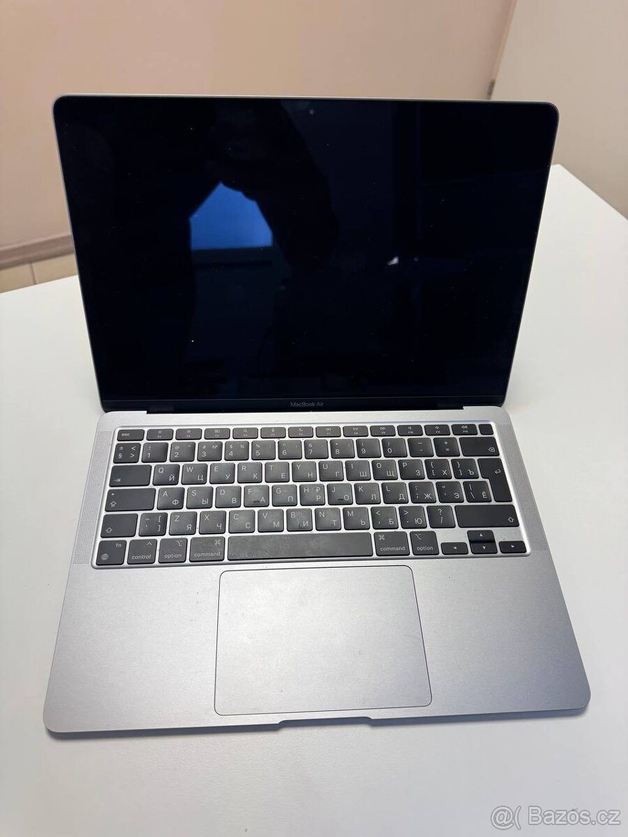 MacBook Air 13/2020/M1/RAM 8Gb/SSD 256Gb