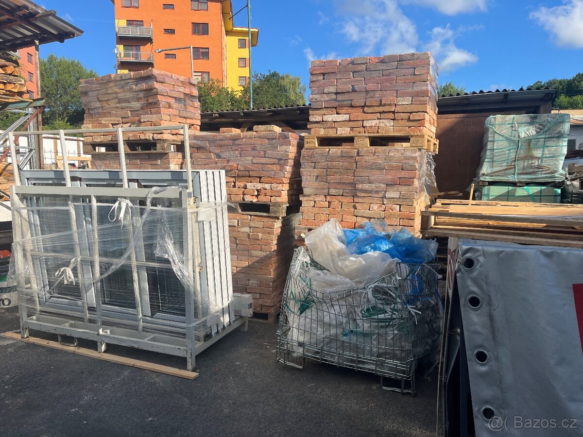 Staré pálené cihly