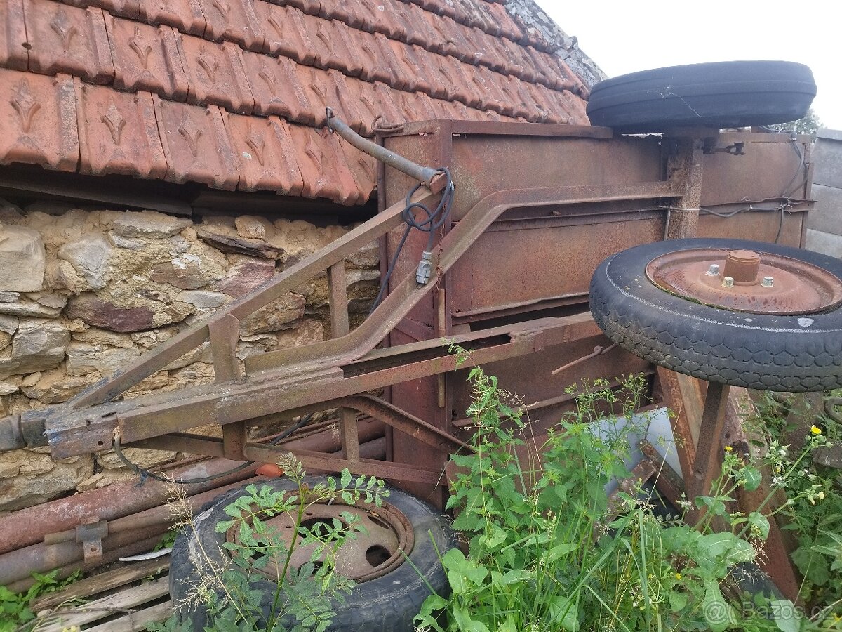 torzo dvoukolového vleku plus kolečka