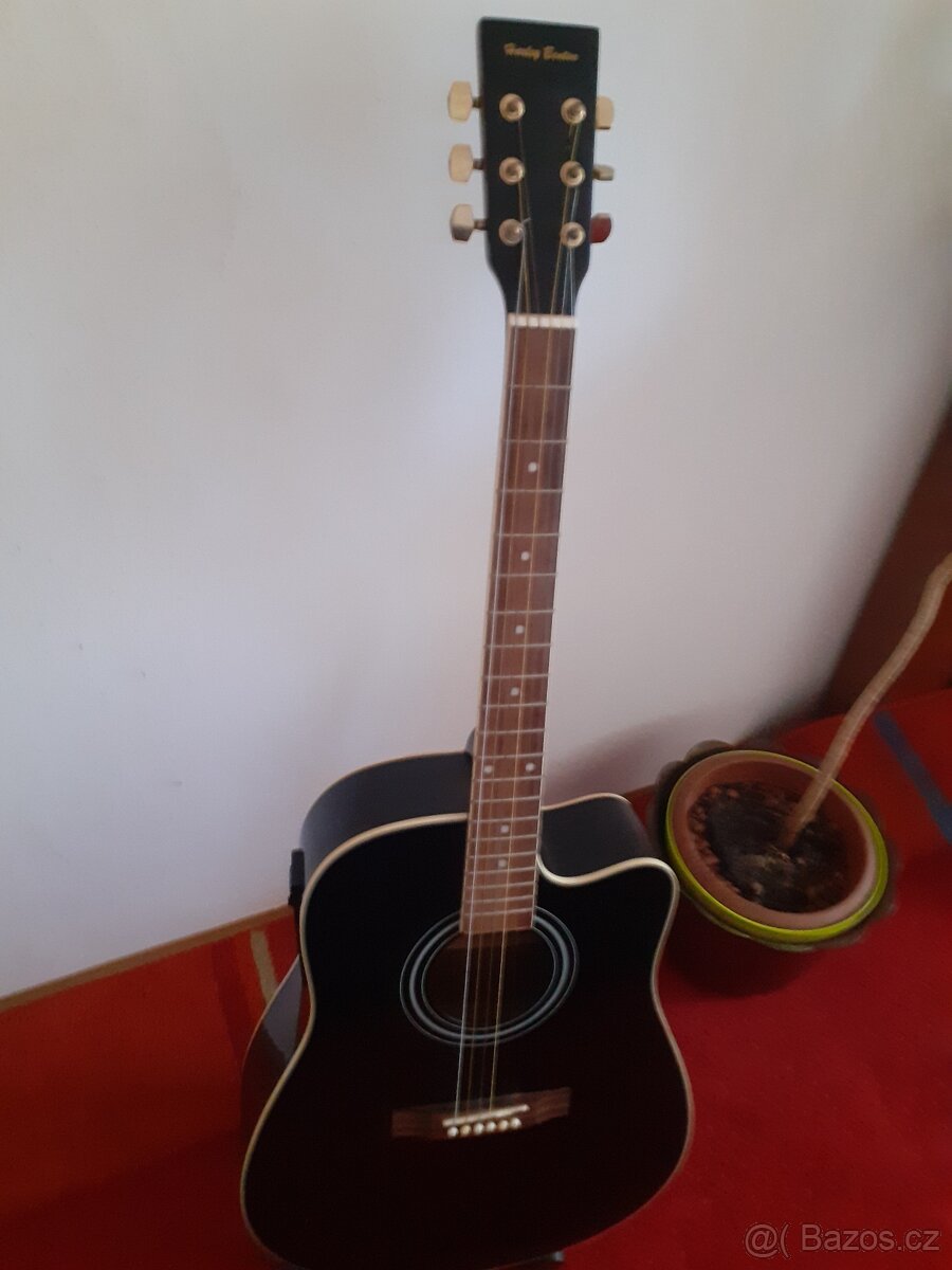 Kytara Harley Benton- Elektroakustika.