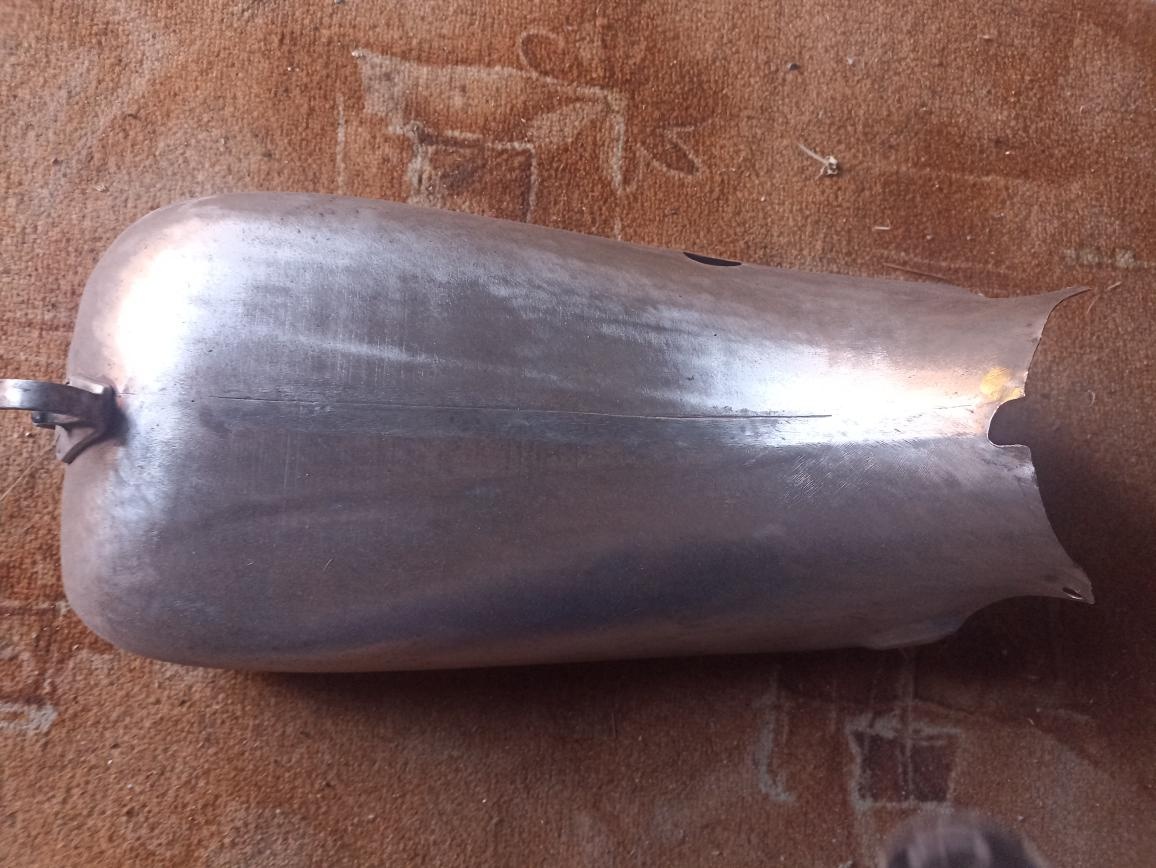 Prsa jawa pionýr 20,21