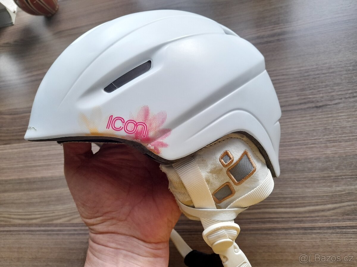 Helma na lyže + brýle Salomon