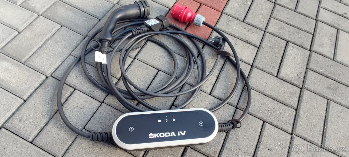 Nabíjecí set kabel Škoda iV Enyaq 11kW- 230V 400V Nabíječka