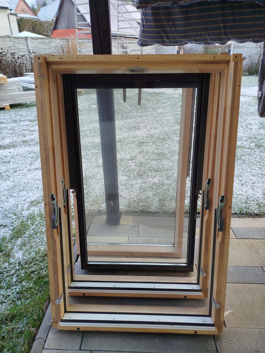 Použitá střešní okna Fakro