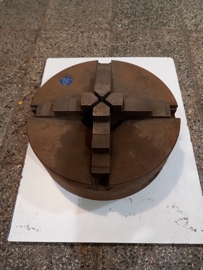 Sklíčidlo na soustruh 4-čelisťové 250mm