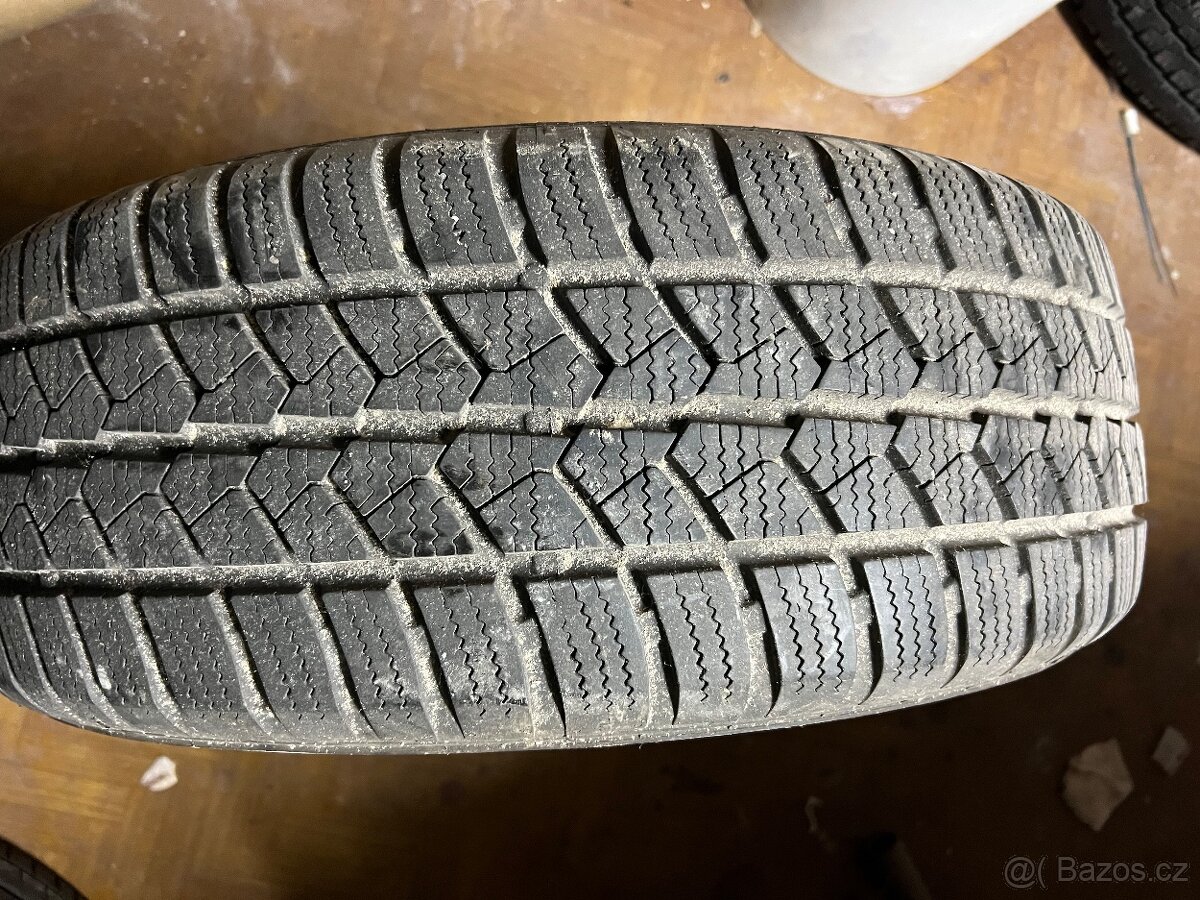 Vangrip Semperit 195 60 R 16 C