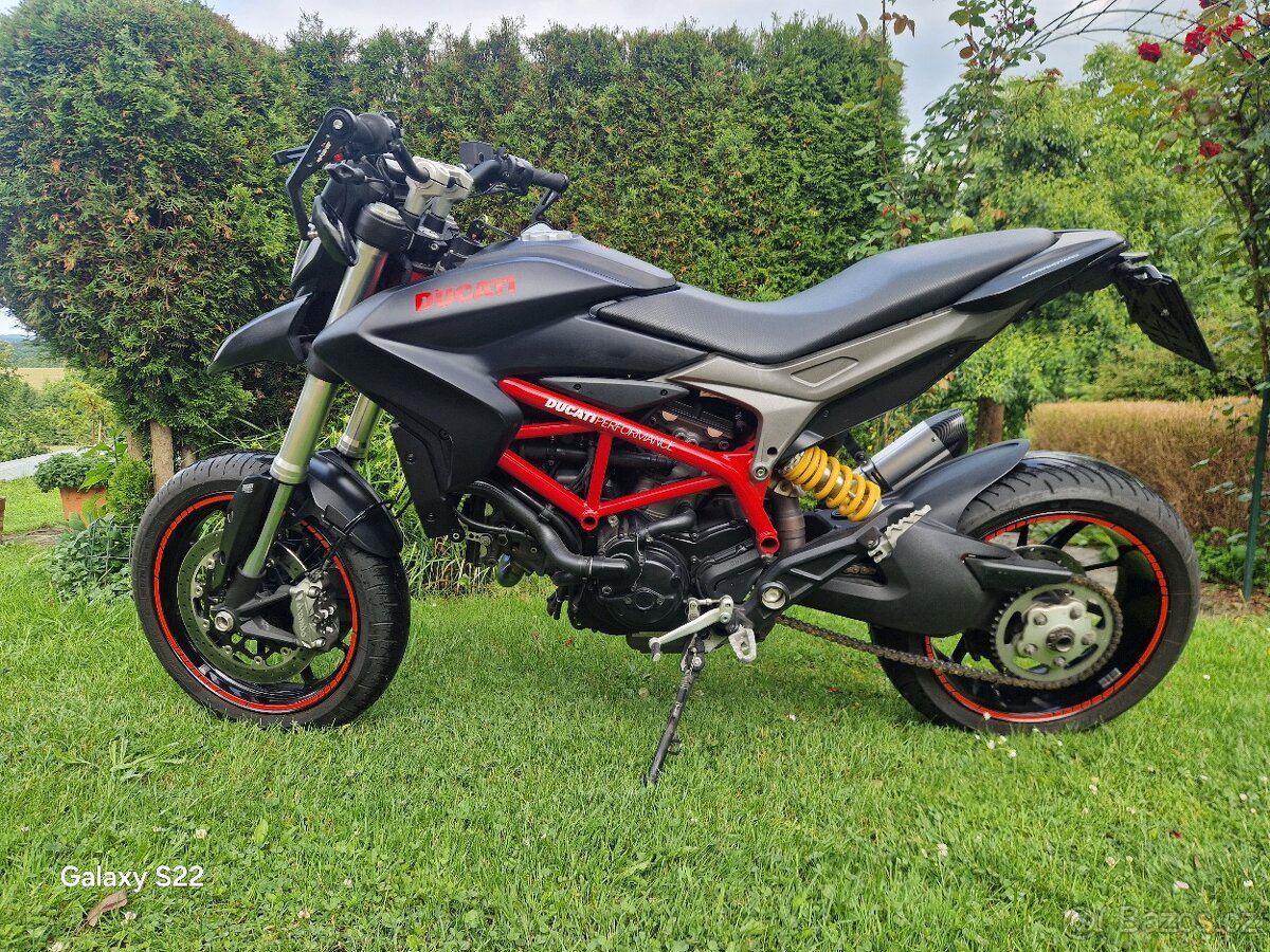 Ducati Hypermotard 821