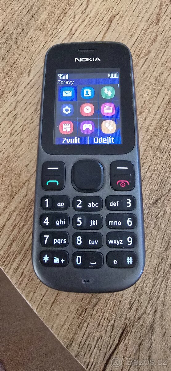 Nokia 100 krásný stav