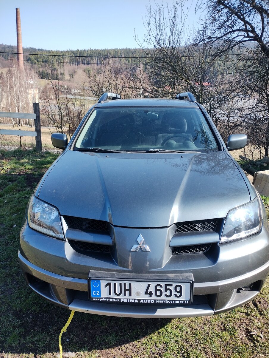 REZERVACE -Mitsubishi Outlander 2004, 2.4,LPG, 4x4