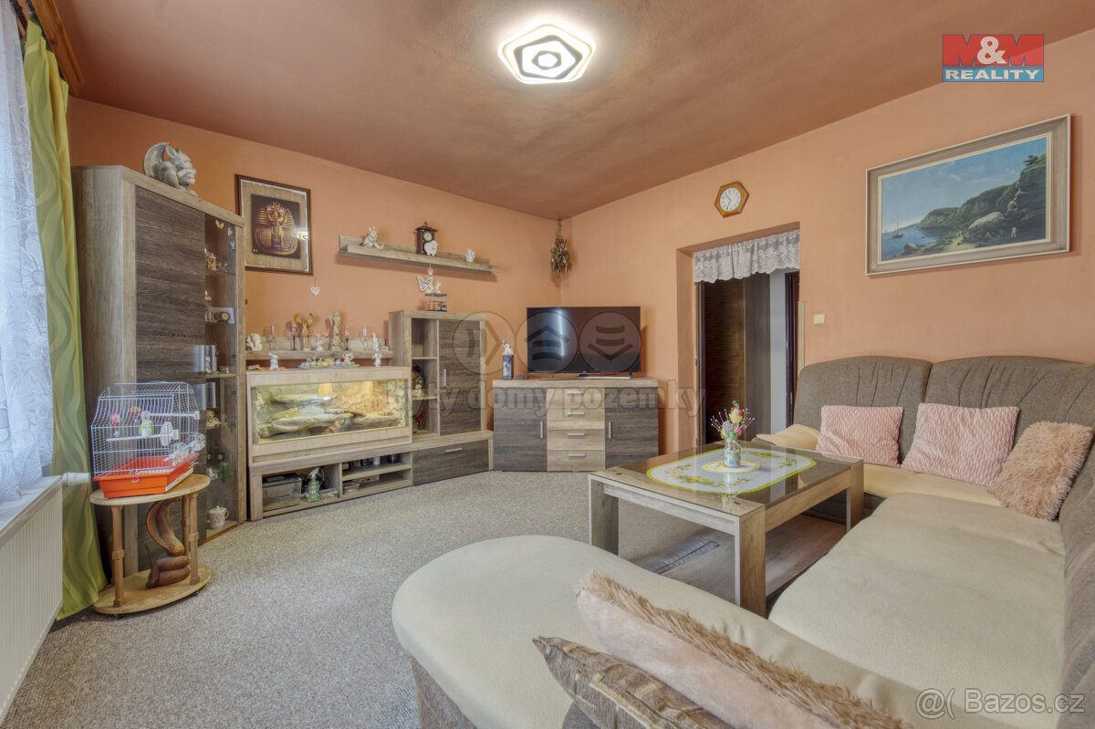 Prodej bytu 4+1, 107 m², Planá, ul. Hřbitovní