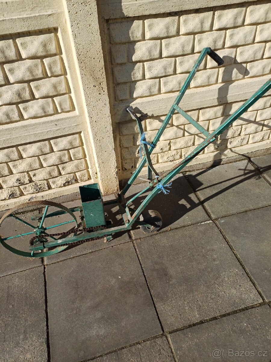 Prodám sazeč na řepu
