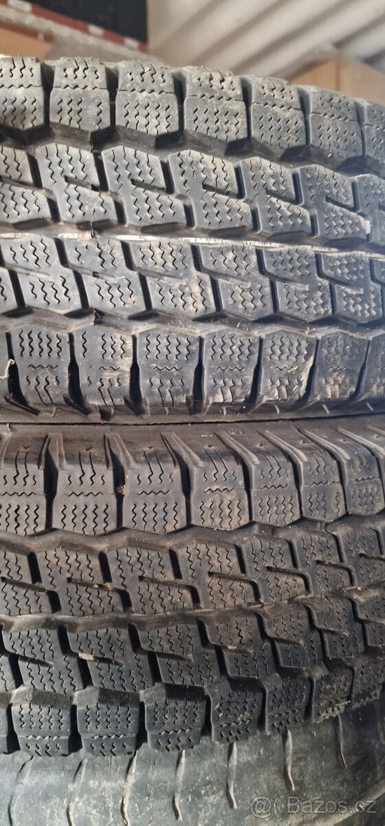 Zimní pneu Firestone 185R14C 102 100Q